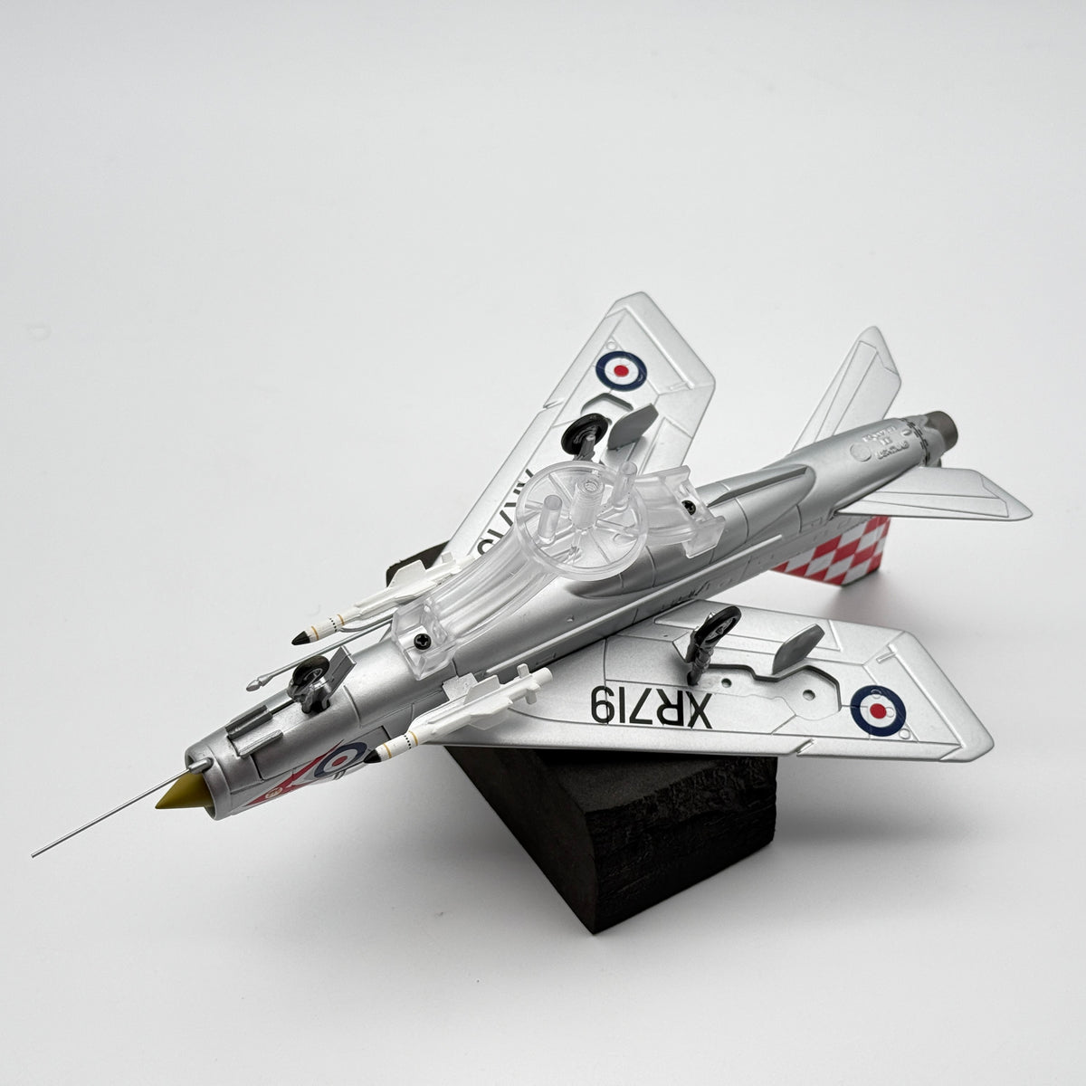 Corgi AA32308 1:72 English Electric Lightning F.3 XR719 56 Sqn RAF Wattisham