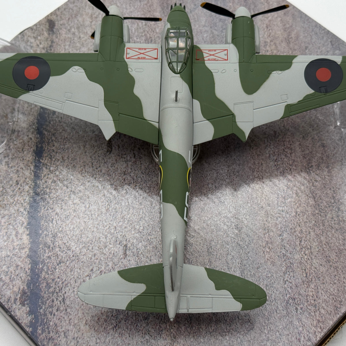 Corgi AA32810 1:72 Mosquito FB.VI HX922 EG-F Percy Pickard Operation Jericho