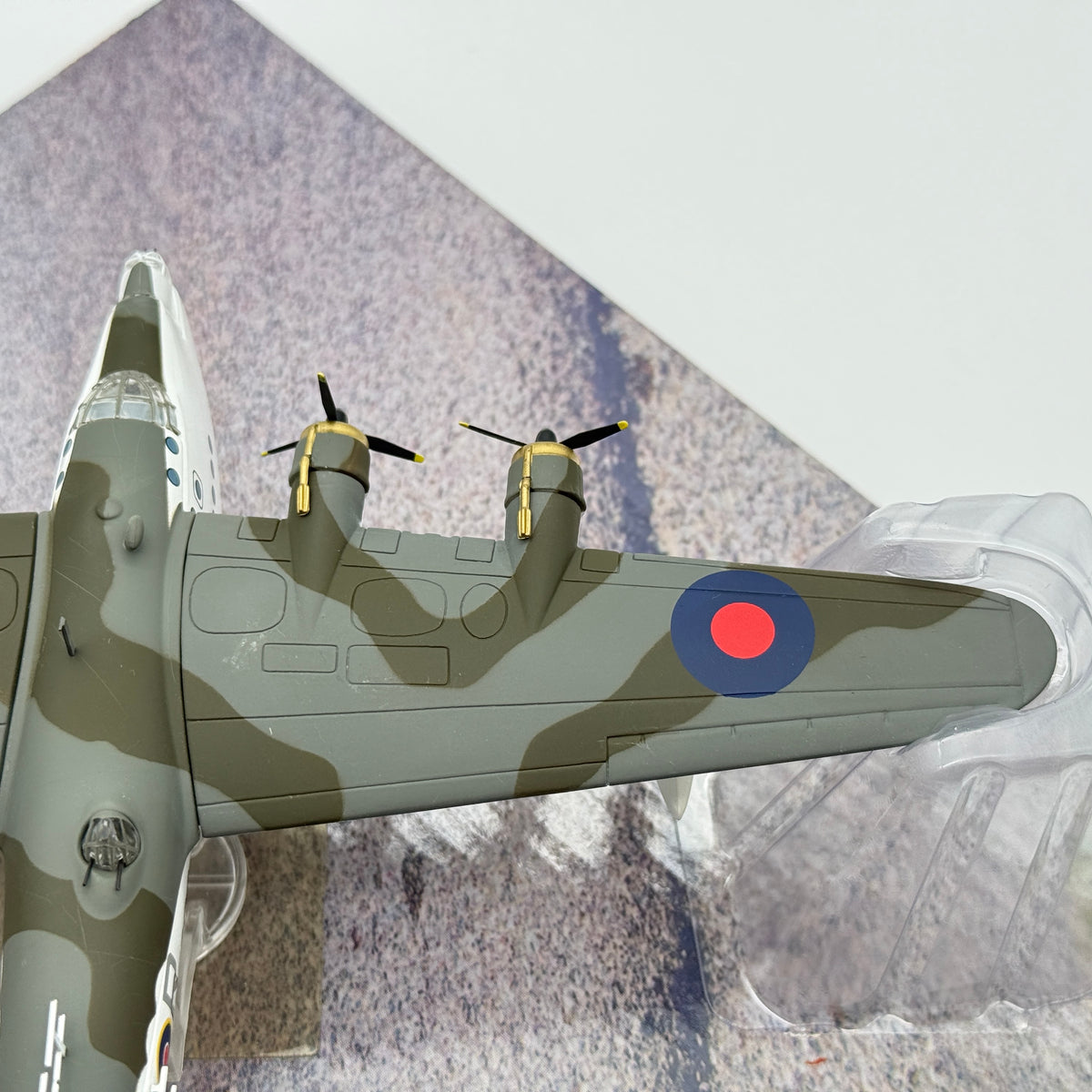 Corgi AA31705 1:144 Short Sunderland Mk II W6055 ZM-R 201 Sqn 1942 *ISSUES*