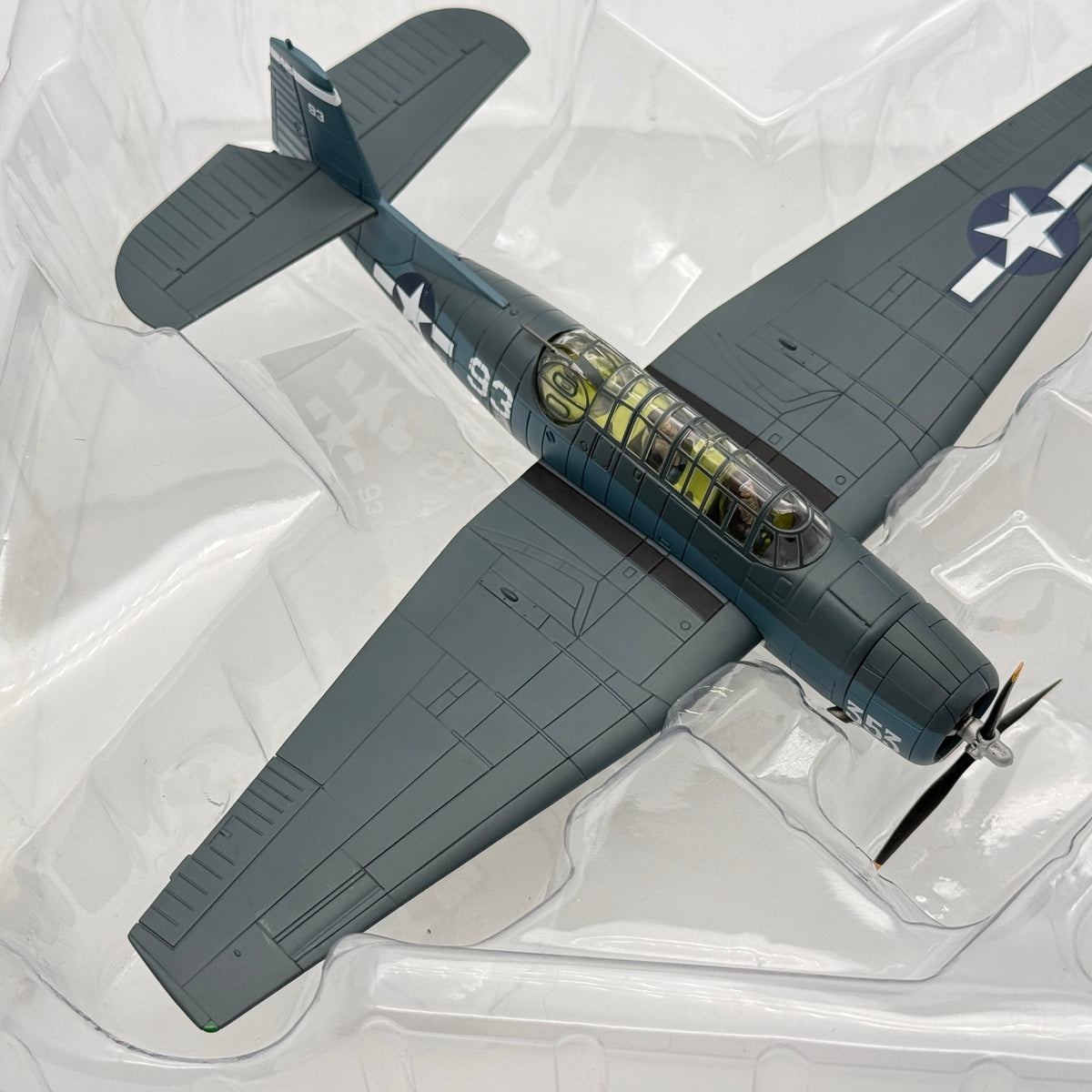 Hobby Master HA1222 1:72 TBF-1C Avenger White 93 VT-15 USS Essex 1944 *ISSUES*