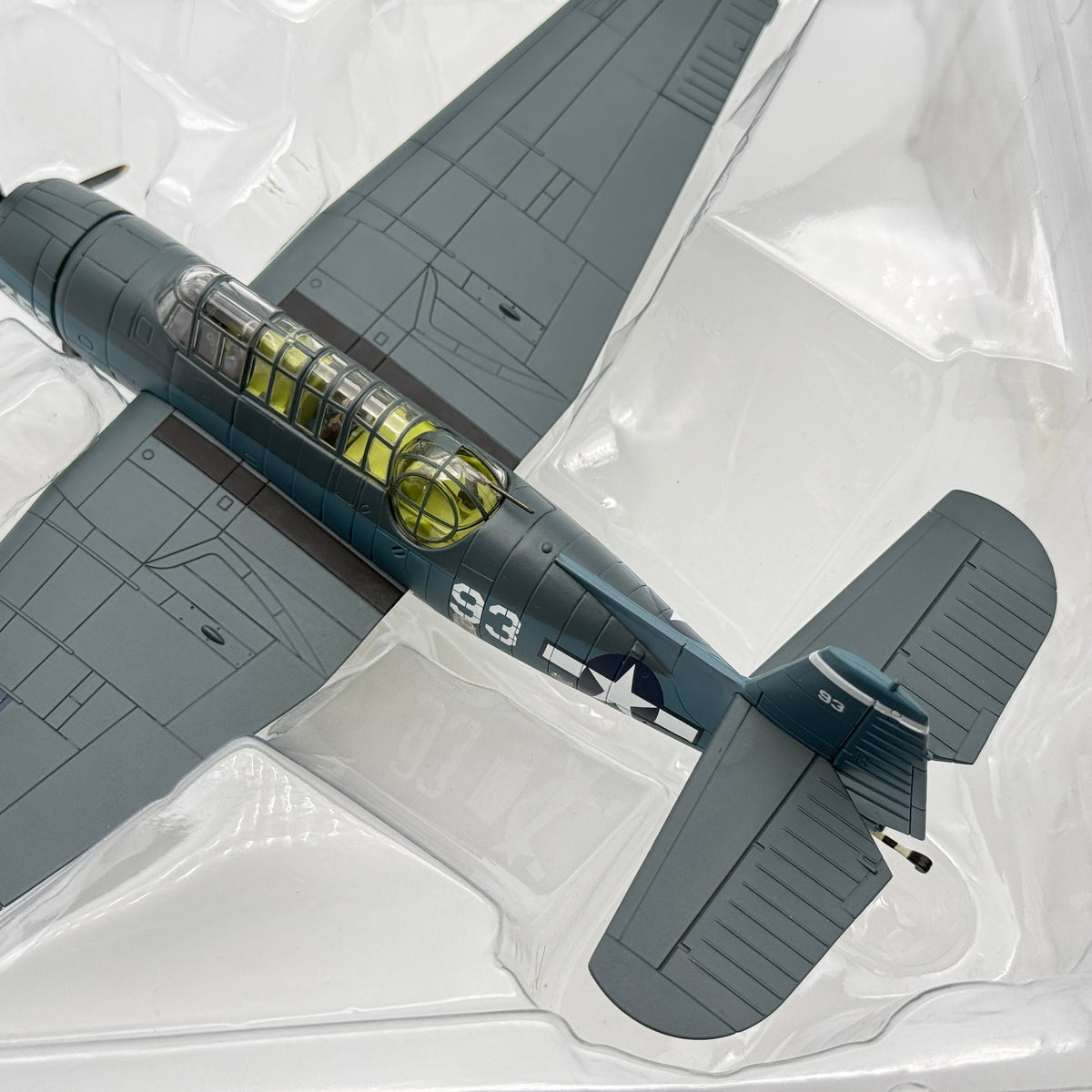 Hobby Master HA1222 1:72 TBF-1C Avenger White 93 VT-15 USS Essex 1944 *ISSUES*
