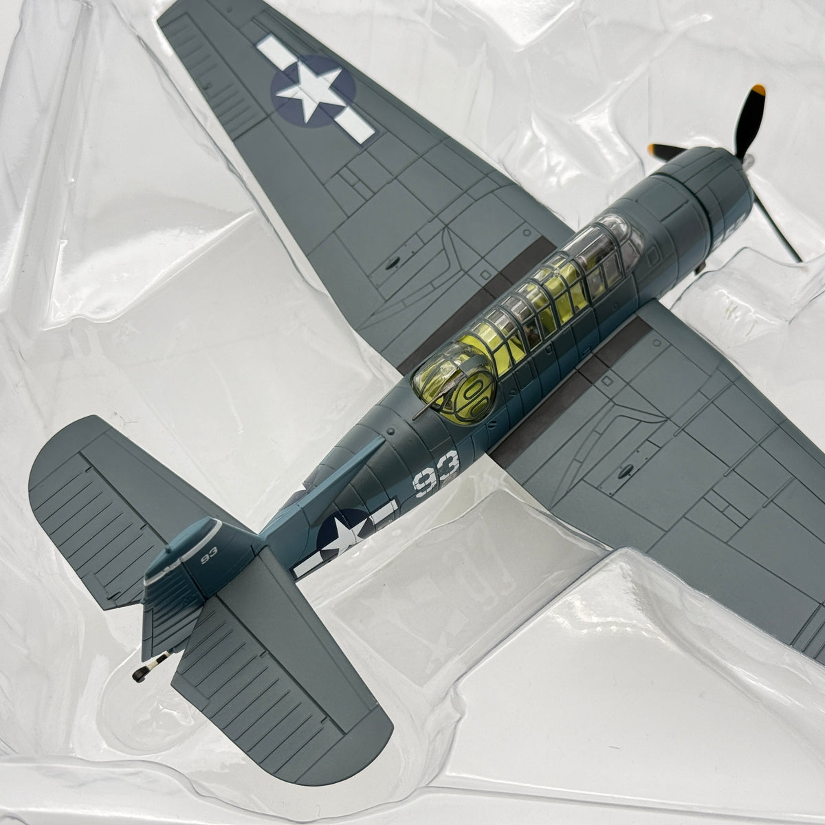 Hobby Master HA1222 1:72 TBF-1C Avenger White 93 VT-15 USS Essex 1944 *ISSUES*