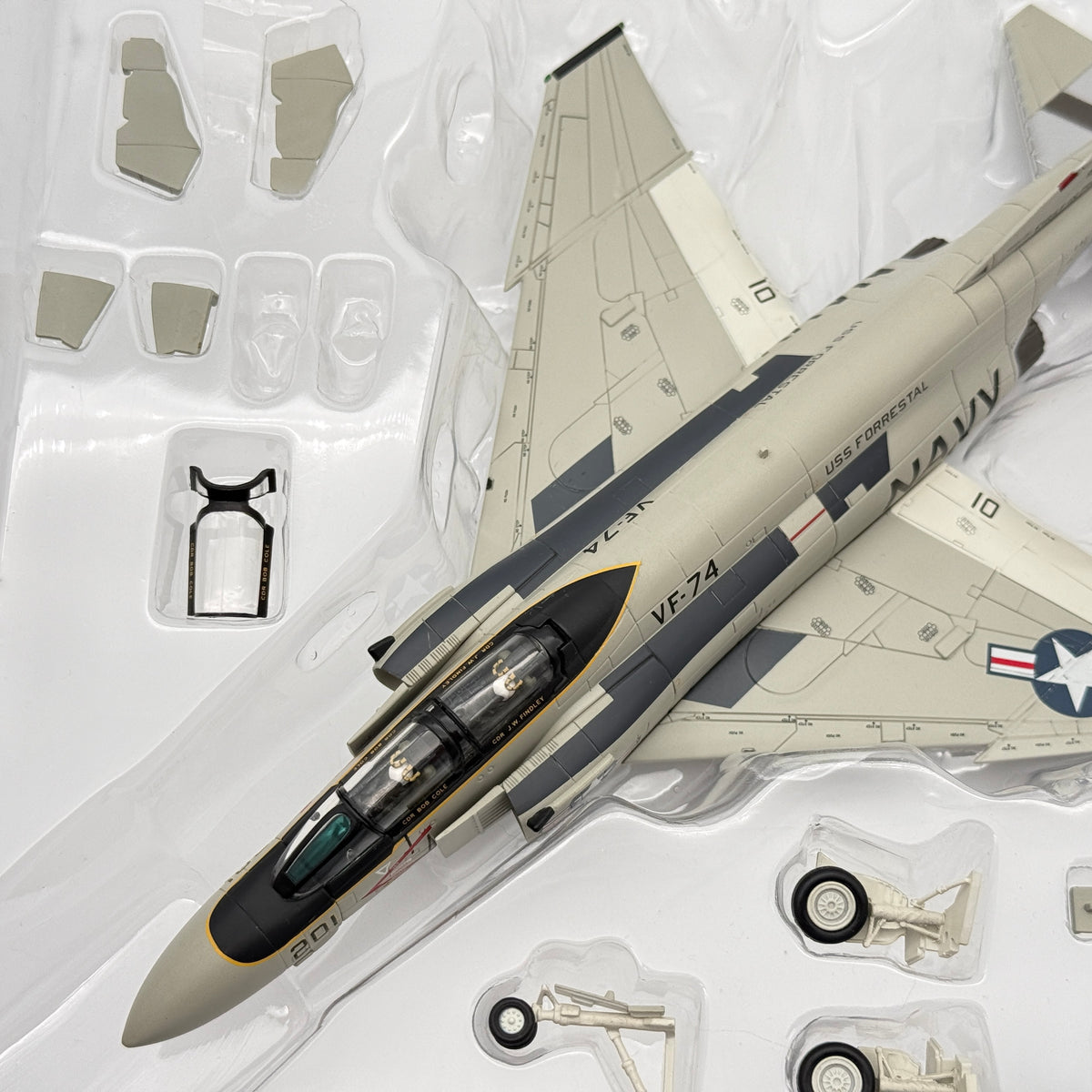 Hobby Master HA19008 1:72 F-4J Phantom II VF-74 Be-Devilers 20th Anniversary
