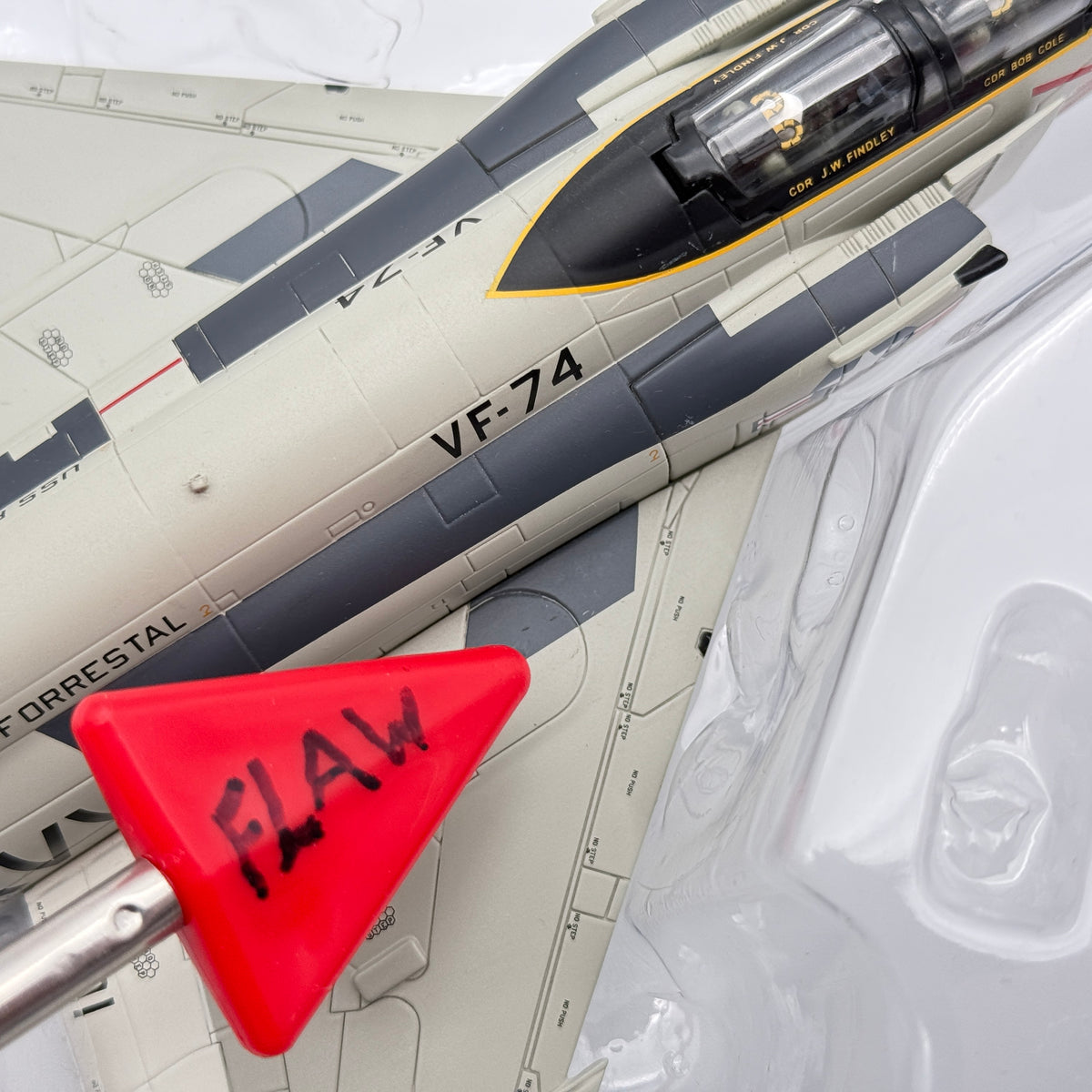 Hobby Master HA19008 1:72 F-4J Phantom II VF-74 Be-Devilers 20th Anniversary