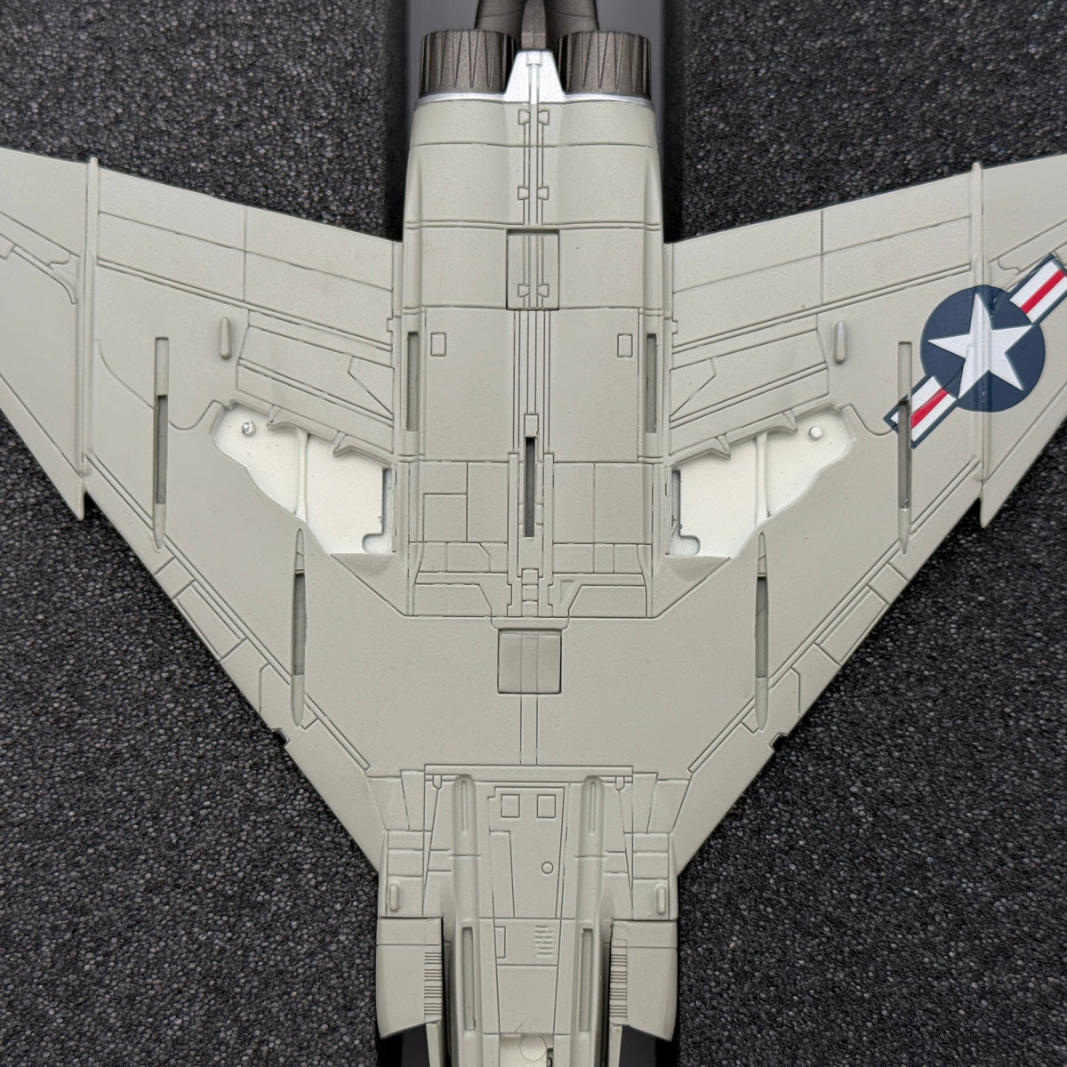 Hobby Master HA19008 1:72 F-4J Phantom II VF-74 Be-Devilers 20th Anniversary