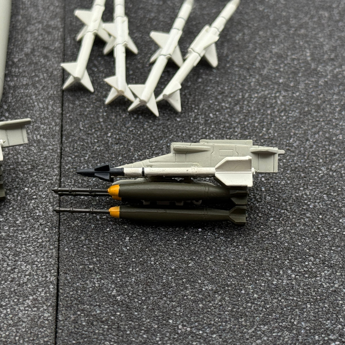 Hobby Master HA19008 1:72 F-4J Phantom II VF-74 Be-Devilers 20th Anniversary