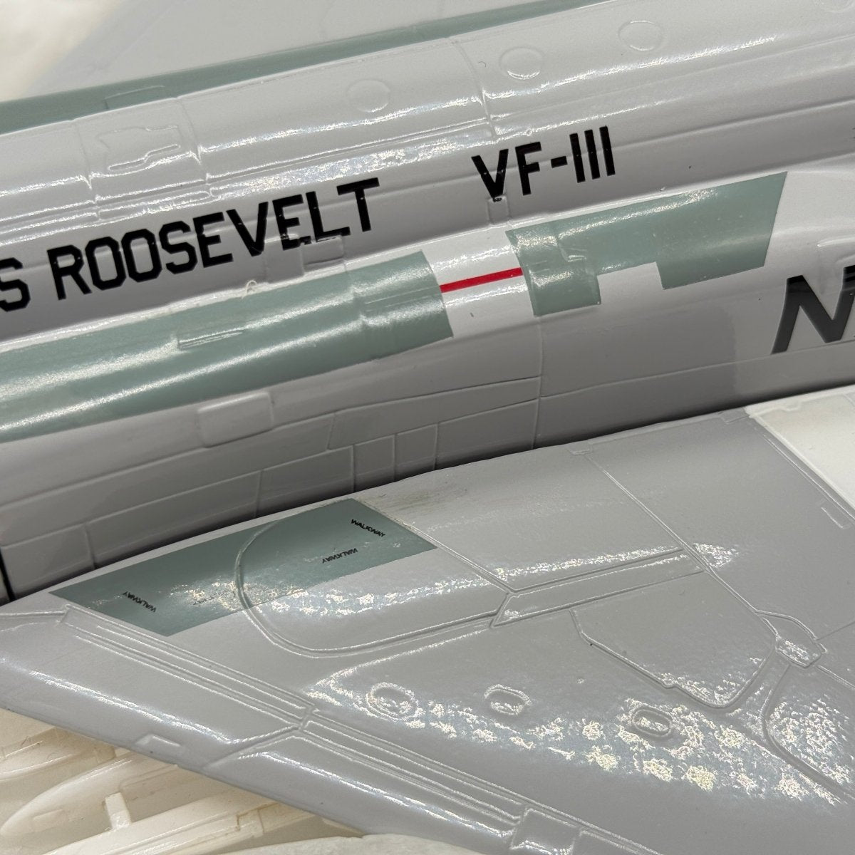 Armour Collection 8004 1:48 F - 4 Phantom U.S. Navy Sundowners VF - 111 - Franklin Mint