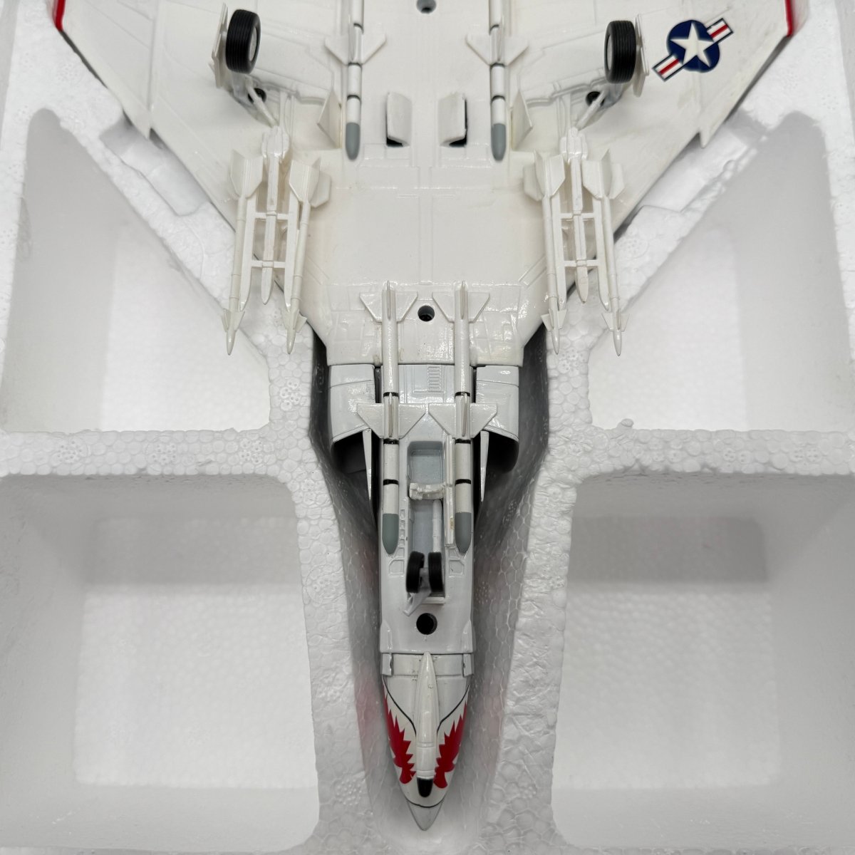 Armour Collection 8004 1:48 F - 4 Phantom U.S. Navy Sundowners VF - 111 - Franklin Mint