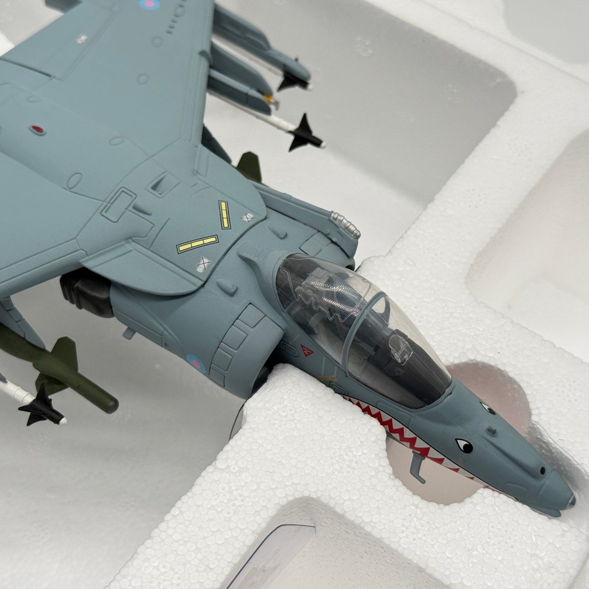 Armour Collection 98054 1:48 Harrier GR Mk.7 U.K. Royal Air Force - Franklin Mint