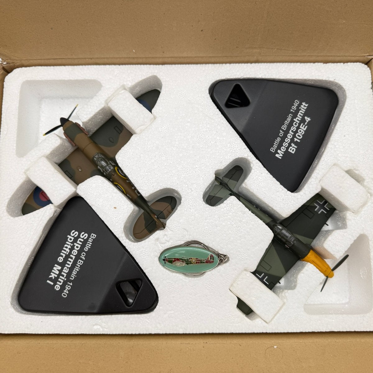 Atlas Editions 3909301 1:72 Battle of Britain 1940 Spitfire Mk I & Bf 109E - 4 Set - Atlas Editions