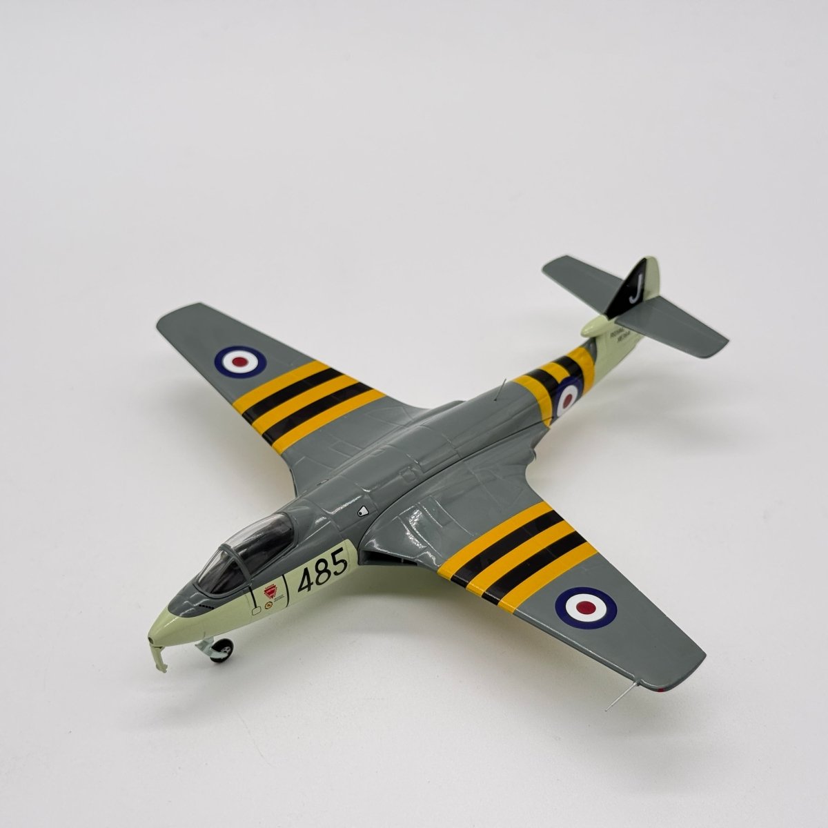 Aviation 72 AV72-23002 1:72 Hawker Sea Hawk FGA.6 RN No.899 NAS XE364 HMS Eagle Suez Crisis 1956 - Aviation 72