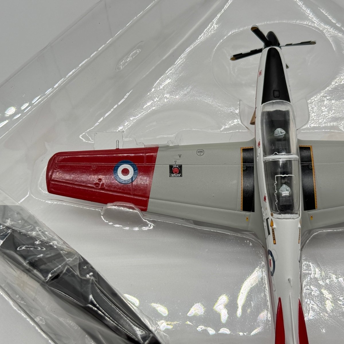 Aviation 72 AV72 - 27003 1:72 Short Tucano T.Mk 1 RAF Linton - Aviation 72