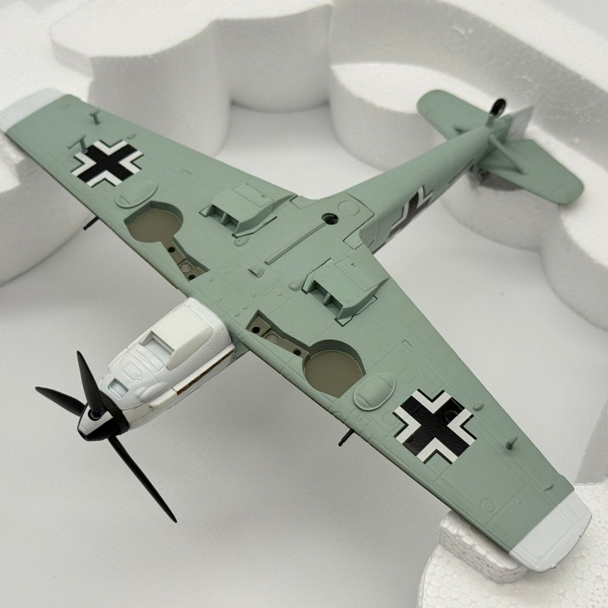 Carousel 1 7103 1:48 Messerschmitt Bf 109E Franz von Werra JG 3 - Carousel 1