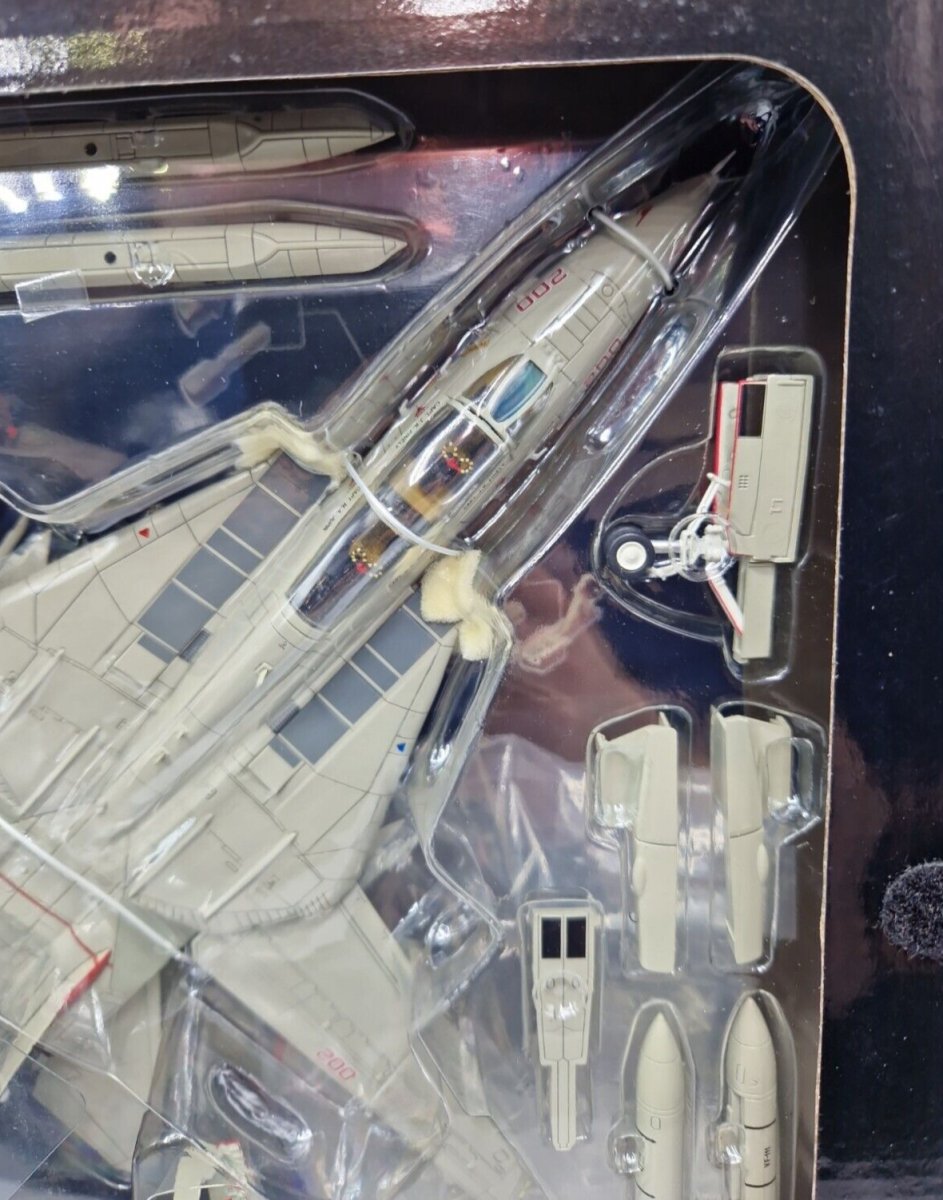 Century Wings 1:72 Grumman F - 14D Tomcat VF - 111 Sundowners Wings of Heroes 587915 - Century Wings