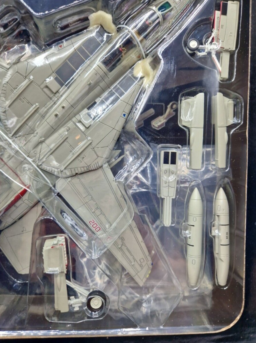 Century Wings 1:72 Grumman F - 14D Tomcat VF - 111 Sundowners Wings of Heroes 587915 - Century Wings