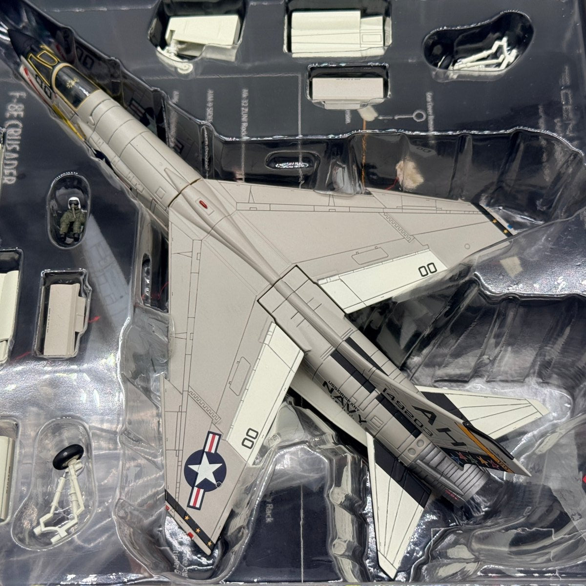 Century Wings 601499 1:72 Vought F - 8E Crusader VF - 162 USS Oriskany 1966 - Century Wings