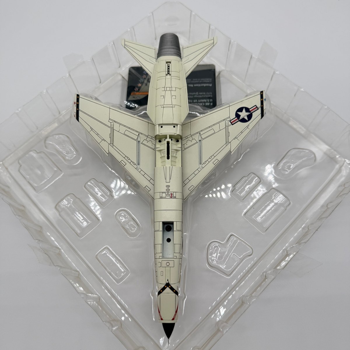 Century Wings 601499 1:72 Vought F - 8E Crusader VF - 162 USS Oriskany 1966 - Century Wings