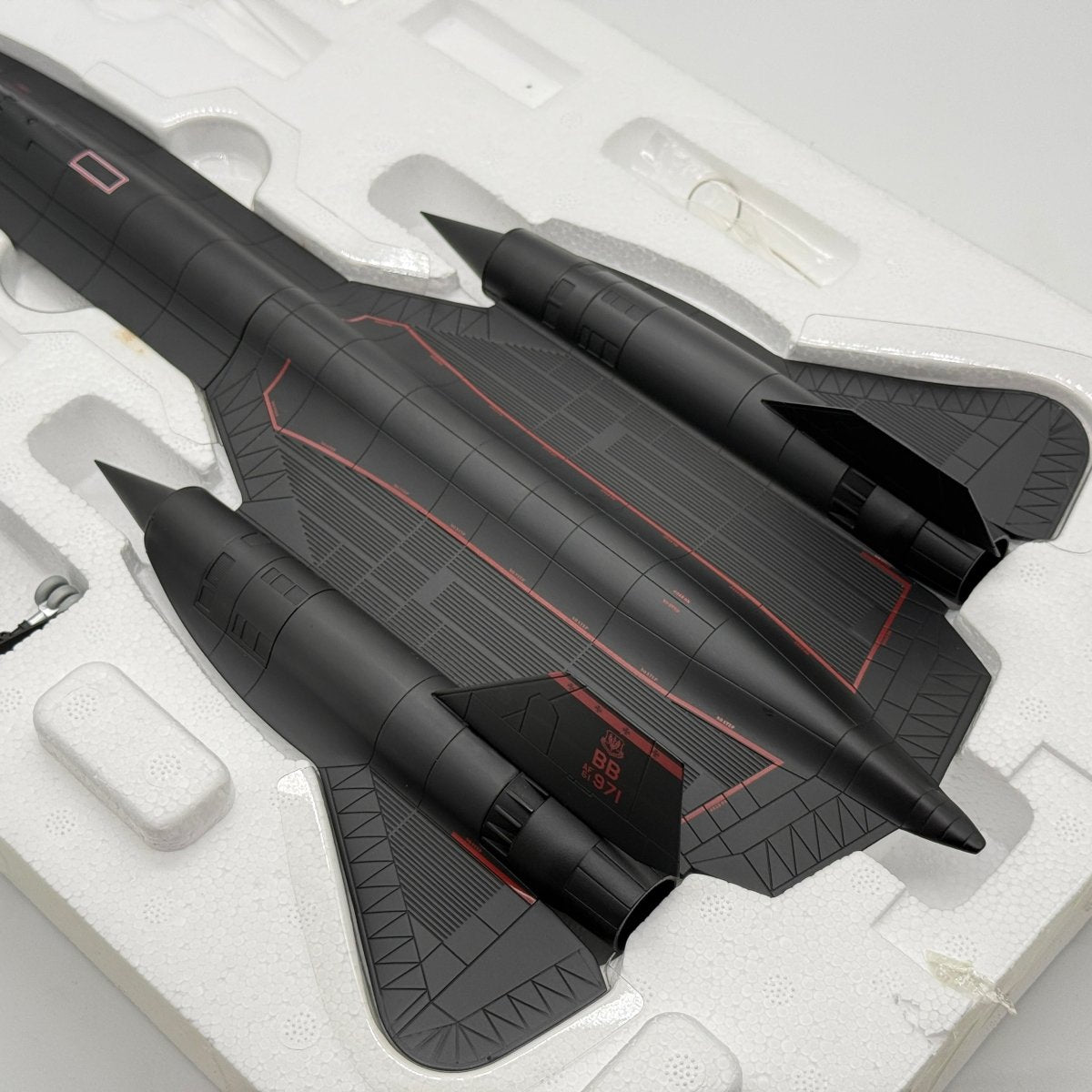Century Wings CW001634 1:72 Lockheed SR-71A Blackbird 61-7971 USAF 9th RW Det.2 Edwards AFB 1997 - Century Wings