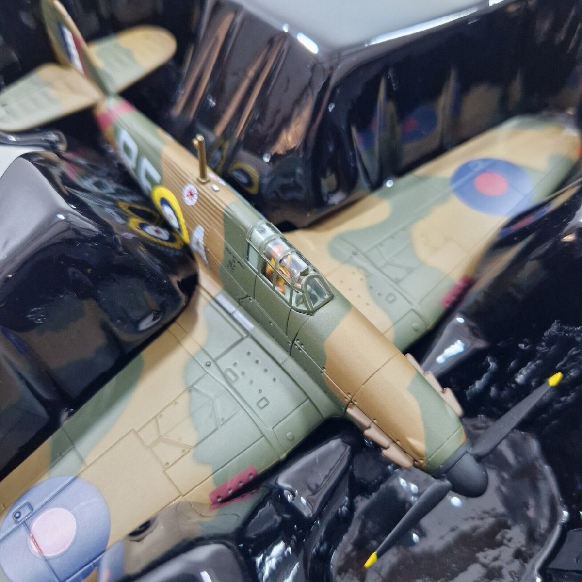 Corgi Aviation Archive 1:72 Hawker Hurricane 303 Polish Squadron September 1940 AA27602 - Corgi