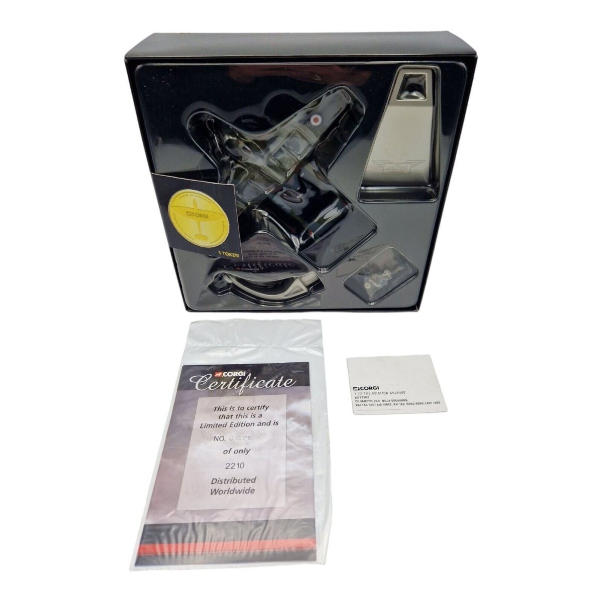 Corgi Aviation Archive 1:72 De Havilland Vampire Fb.mk 9 RAF No.28 Sqn, Late 1955 AA37302 - Corgi