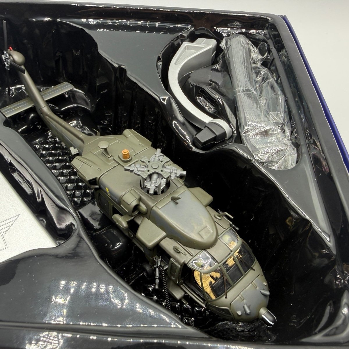 Corgi 1:72 Sikorsky MH - 60L Super - Six One, Operation Gothic Serpent AA35908A - Corgi