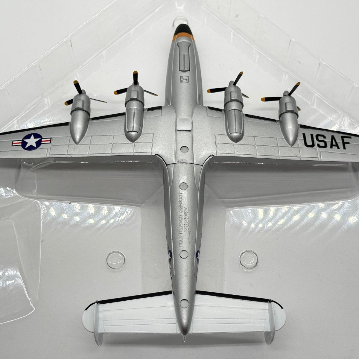 Corgi 47506 1:144 Lockheed VC-121B Constellation USAF 0-80608 Dewdrop - Corgi