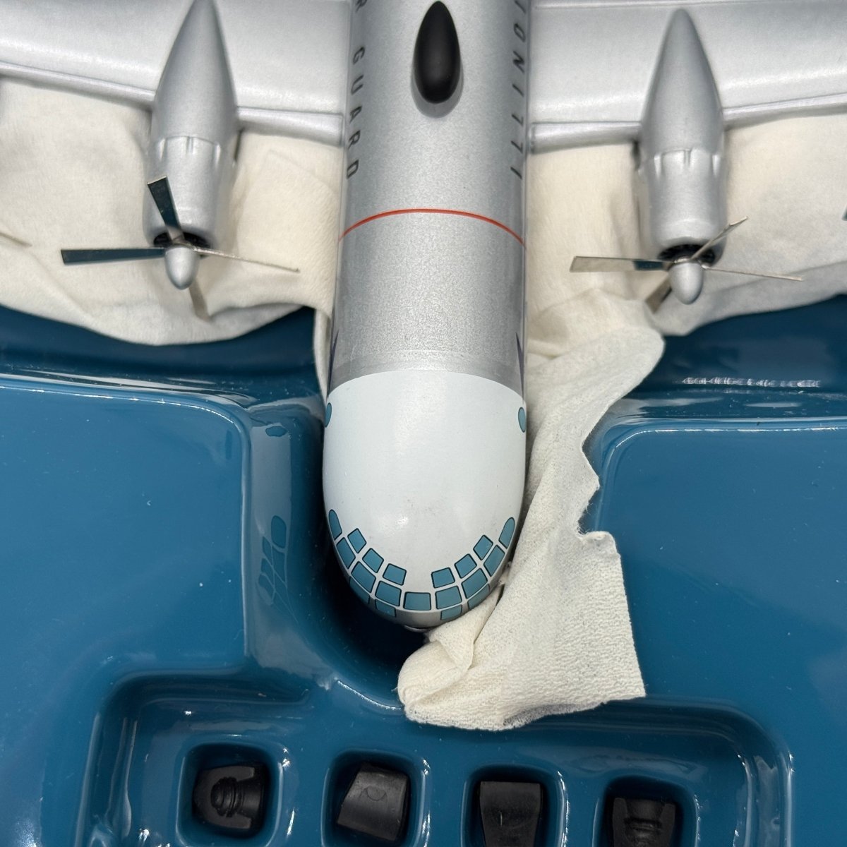 Corgi 48102 1:144 Boeing KC-97L Stratotanker Illinois ANG 0-20900 City of Chicago - Corgi