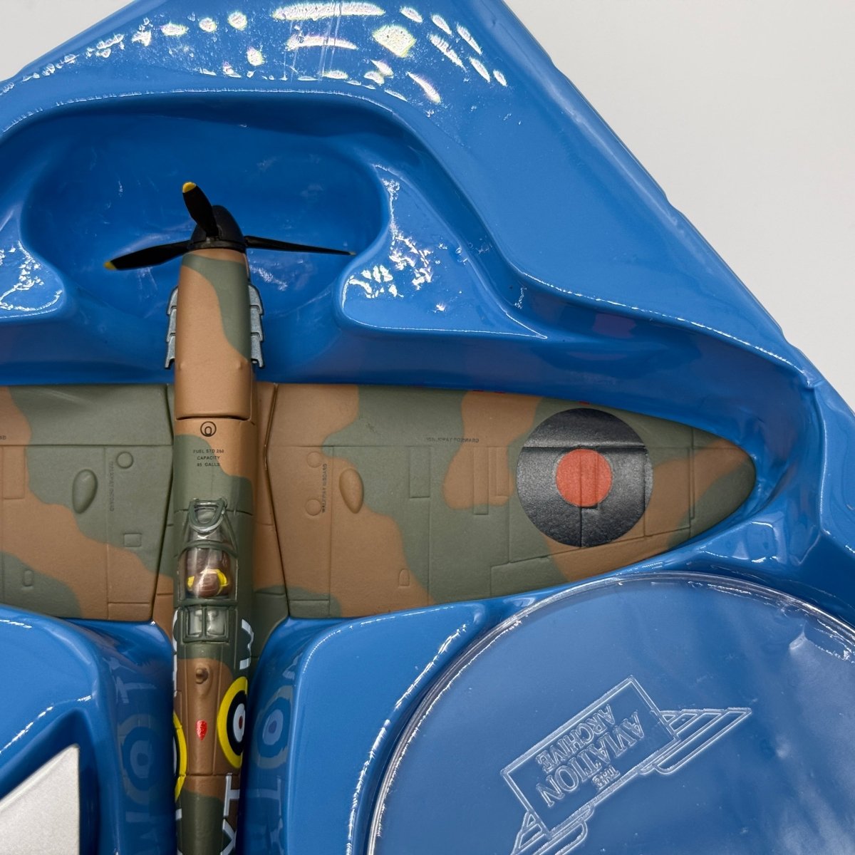Corgi 49004 1:72 Supermarine Spitfire Mk IA RAF No.603 Sqn R6835 XT-W Brian Carbury Hornchurch Battle of Britain 1940 - Corgi