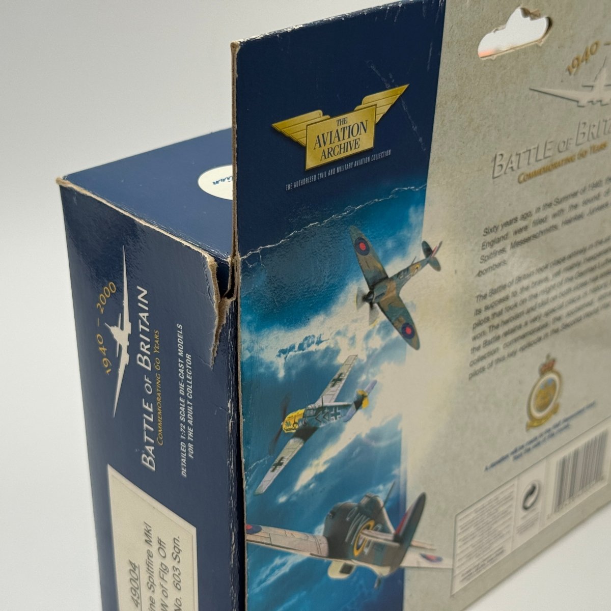 Corgi 49004 1:72 Supermarine Spitfire Mk IA RAF No.603 Sqn R6835 XT-W Brian Carbury Hornchurch Battle of Britain 1940 - Corgi