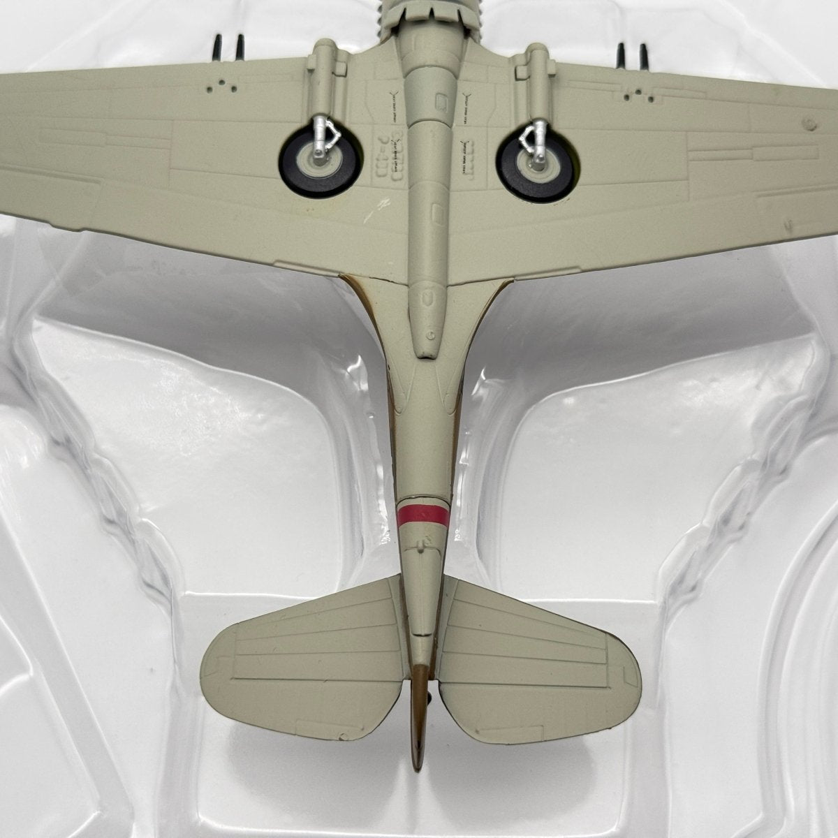 Corgi AA28104 1:72 Curtiss Hawk 81 - A - 2 P - 8127 AVG Flying Tigers 1942 - Corgi