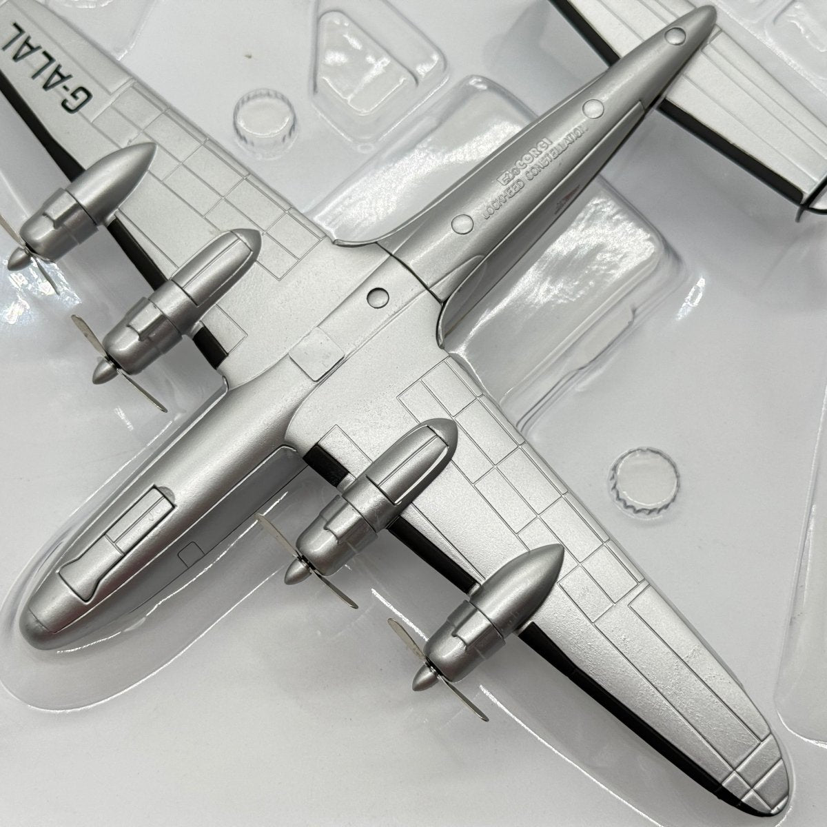 Corgi AA30401 1:144 Lockheed L-749 Constellation BOAC G-ALAL Banbury - Corgi