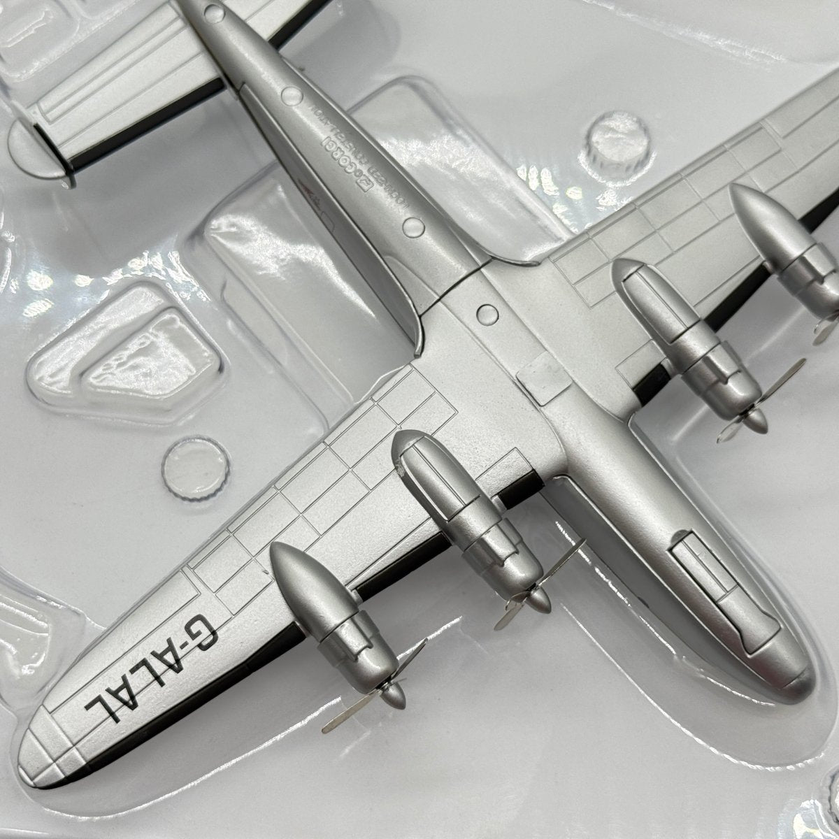 Corgi AA30401 1:144 Lockheed L-749 Constellation BOAC G-ALAL Banbury - Corgi