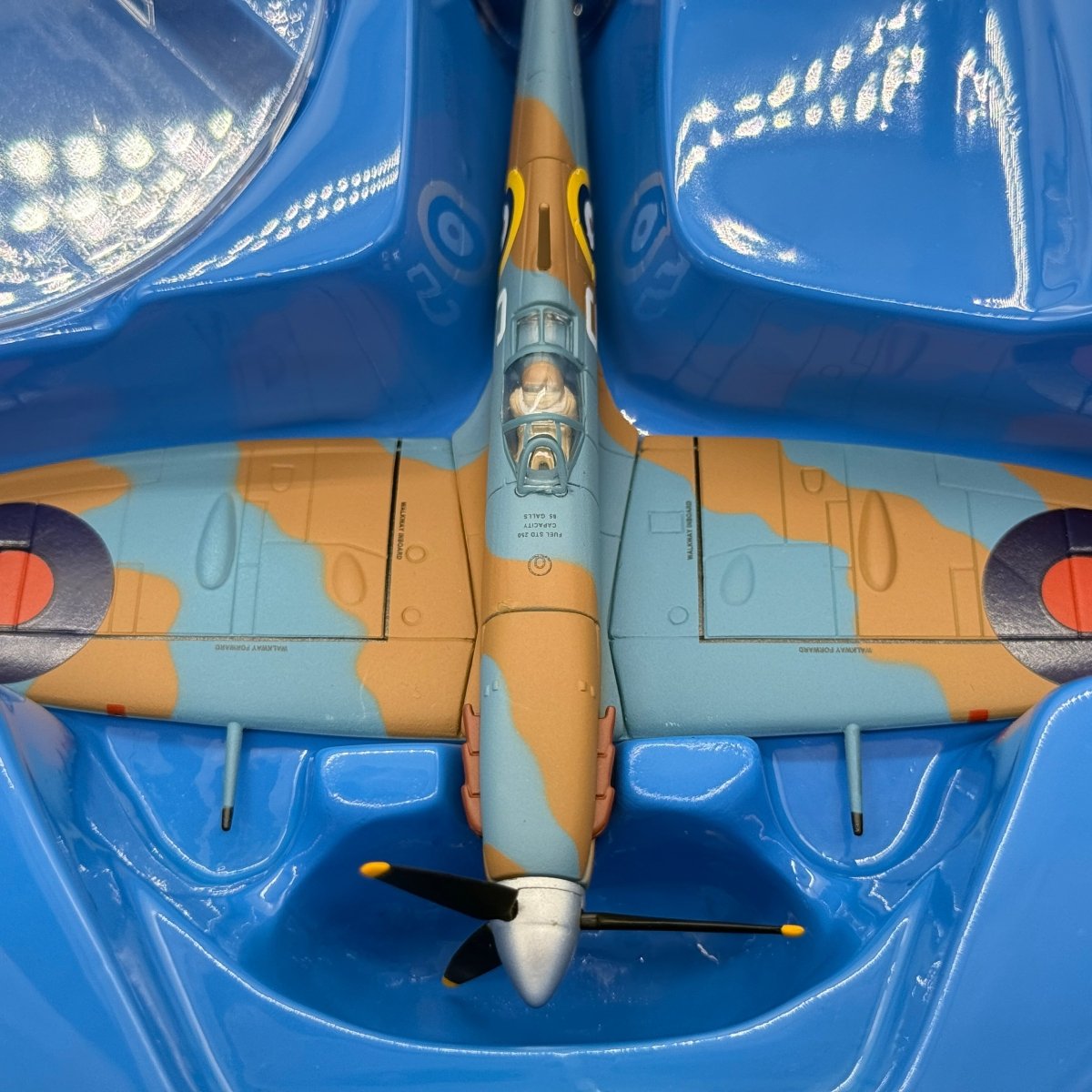 Corgi AA31914 1:72 Supermarine Spitfire Mk V RAF No.249 Sqn BR323 George Beurling Takali Malta 1942 - Corgi