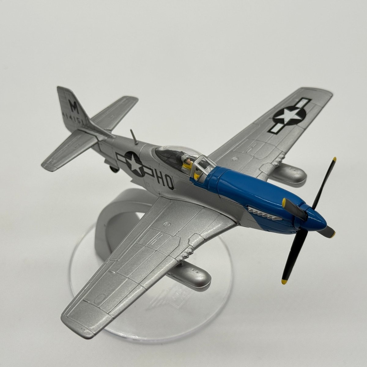 Corgi AA32204 1:72 North American P-51D Mustang USAAF 352nd FG 487th FS Petie 2nd John Meyer RAF Bodney 1944 - Corgi