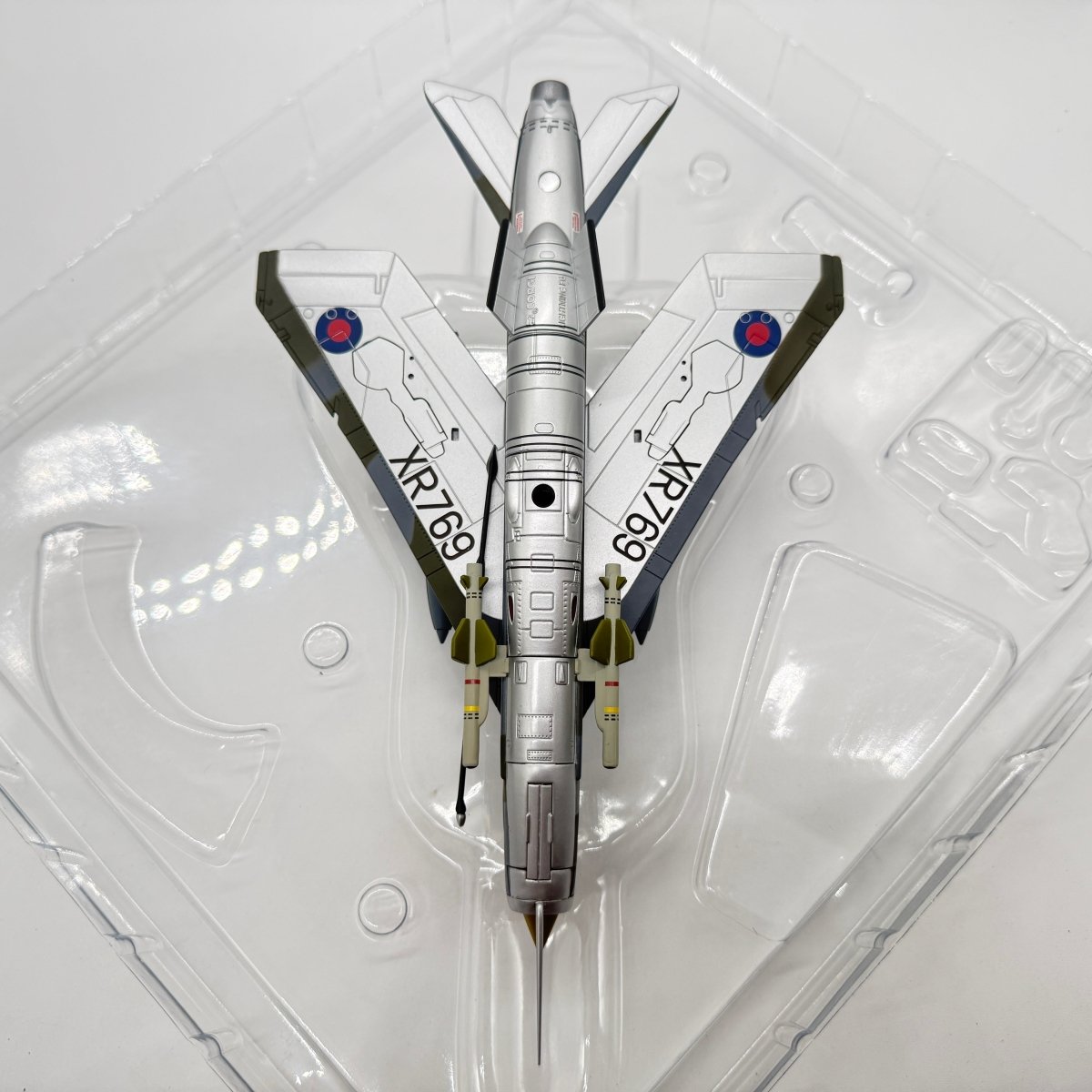 Corgi AA32310 1:72 English Electric Lightning F.Mk 6 RAF No.11 Sqn XR769 RAF Binbrook 1983 - Corgi