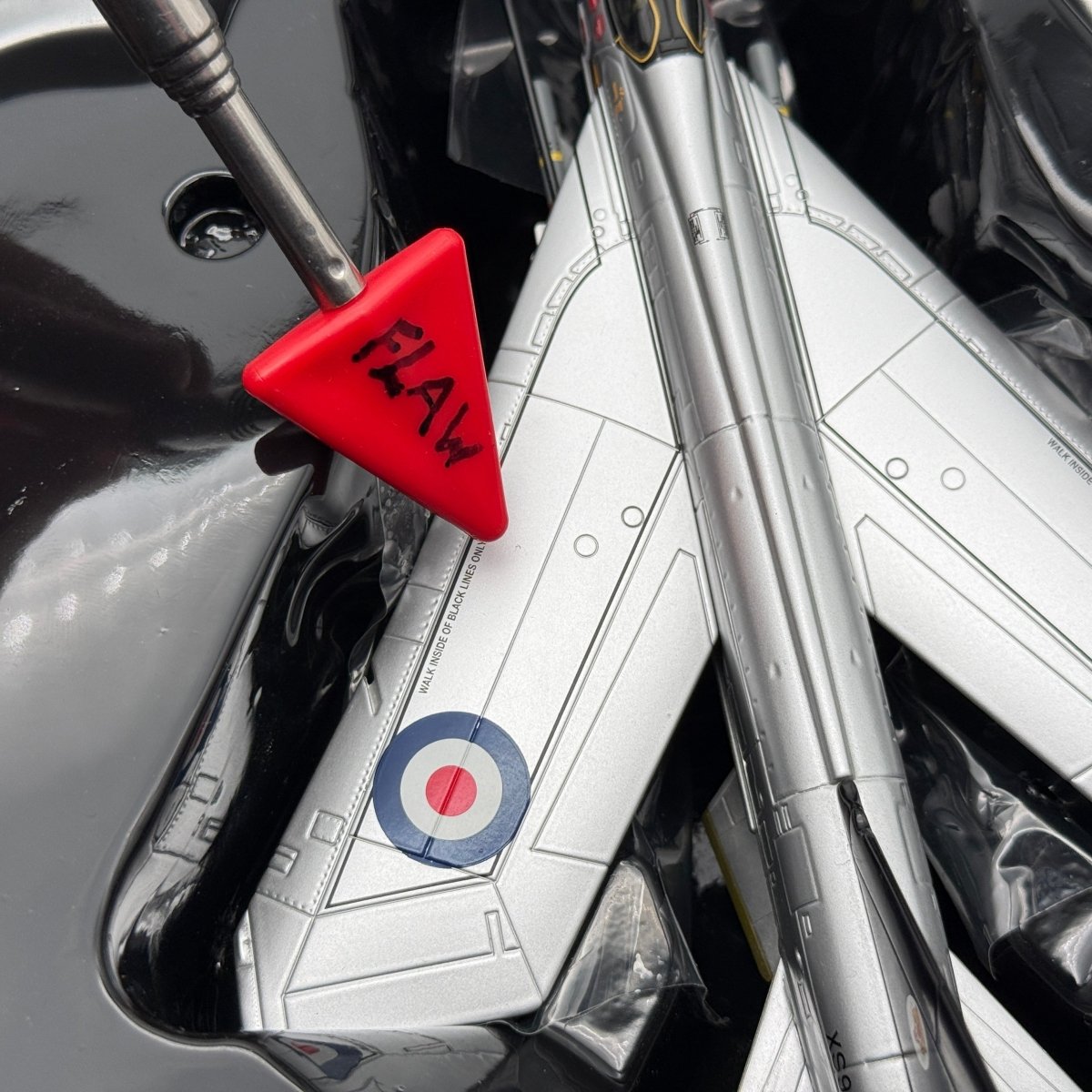 Corgi AA32312 1:72 English Electric Lightning F.6 XS921 74 Sqn RAF Tengah Singapore 1969 - Corgi