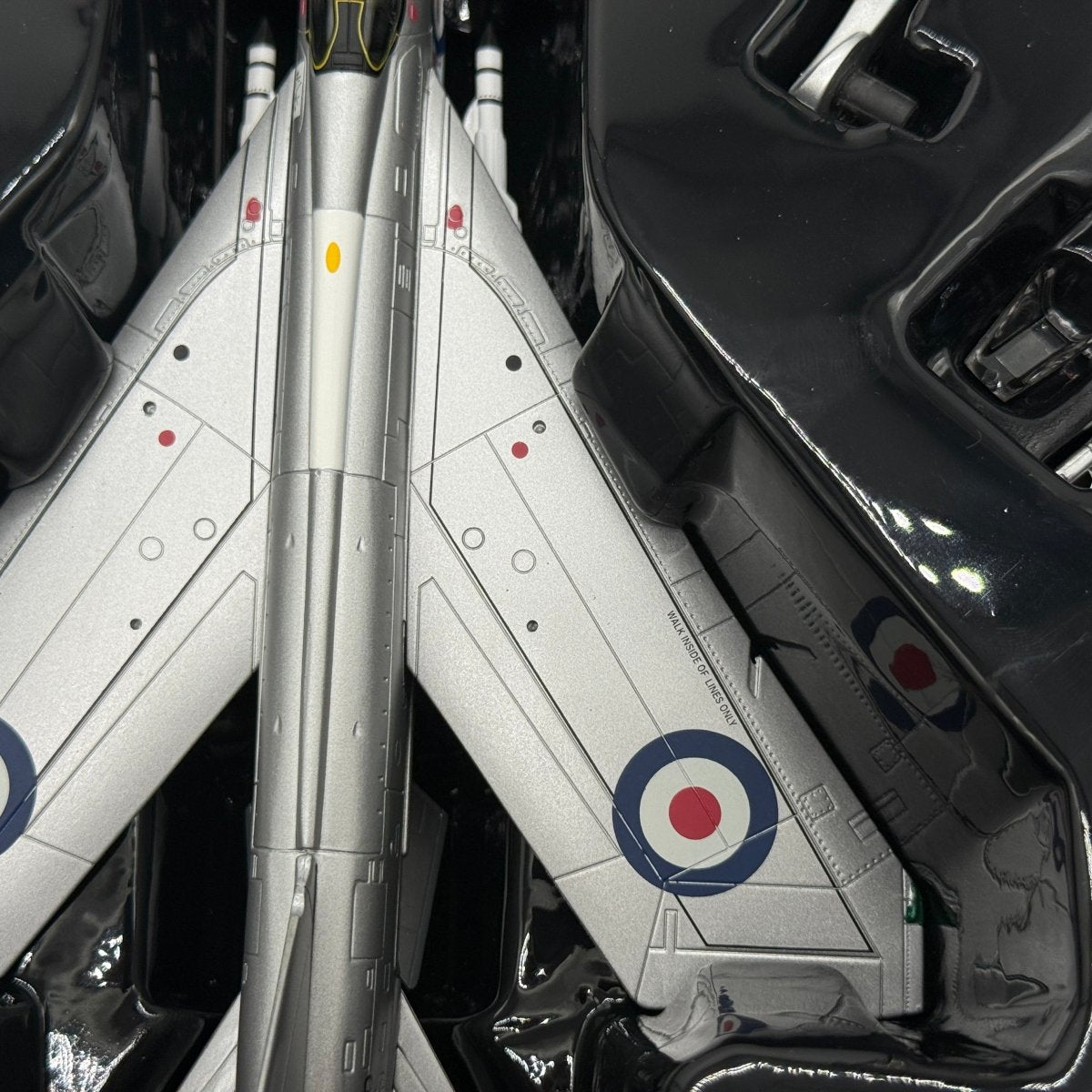 Corgi AA32315 1:72 English Electric Lightning F.Mk 6 RAF No.56 Sqn XP770 1975 - Corgi