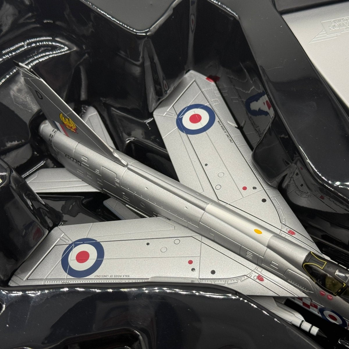 Corgi AA32315 1:72 English Electric Lightning F.Mk 6 RAF No.56 Sqn XP770 1975 - Corgi
