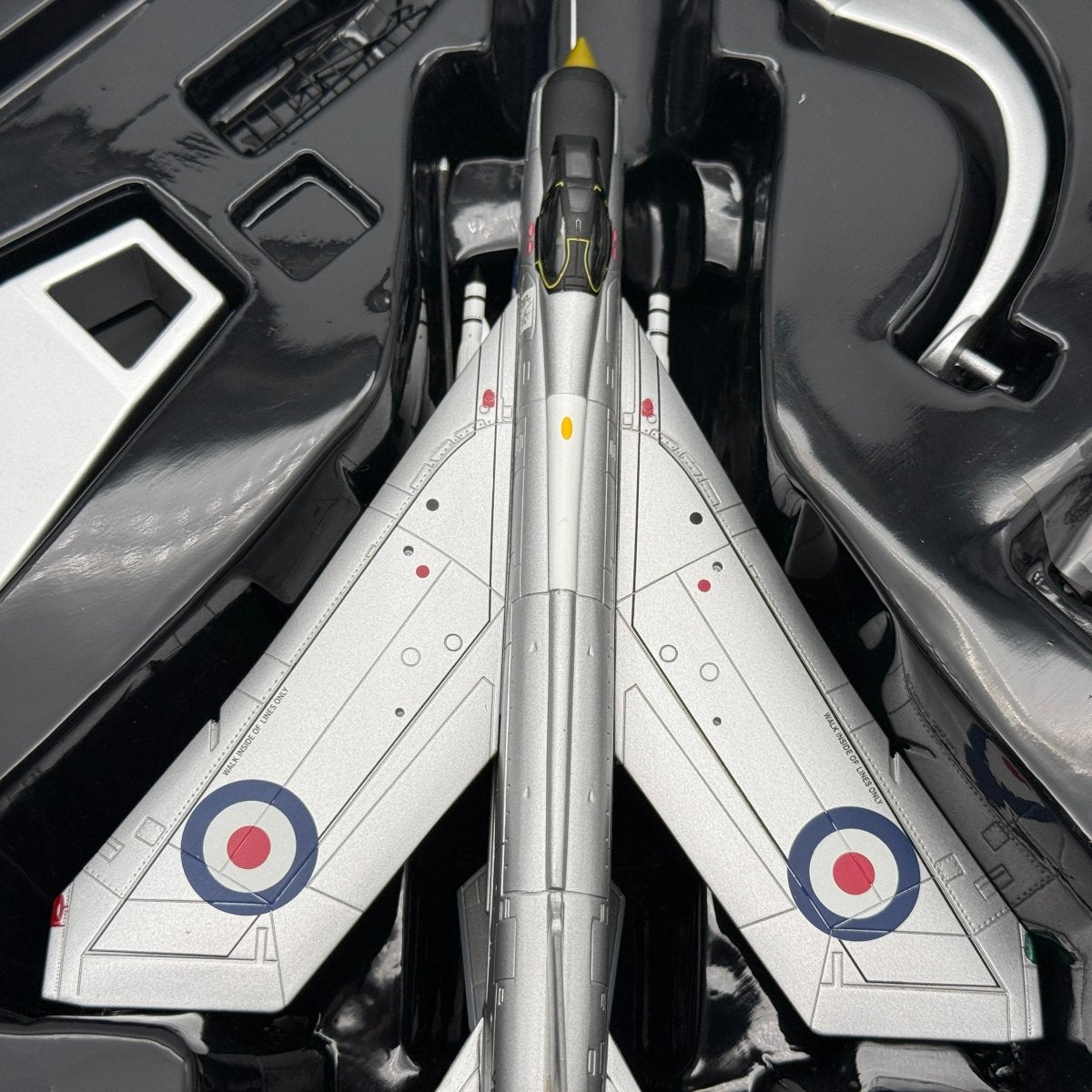 Corgi AA32315 1:72 English Electric Lightning F.Mk 6 RAF No.56 Sqn XP770 1975 - Corgi