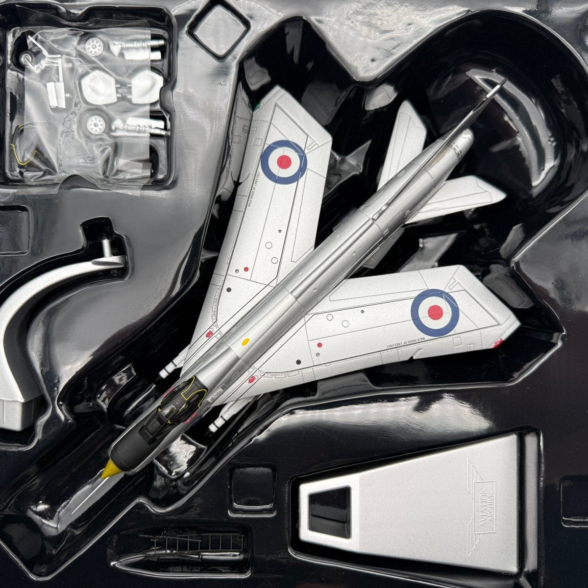 Corgi AA32315 1:72 English Electric Lightning F.Mk 6 RAF No.56 Sqn XP770 1975 - Corgi