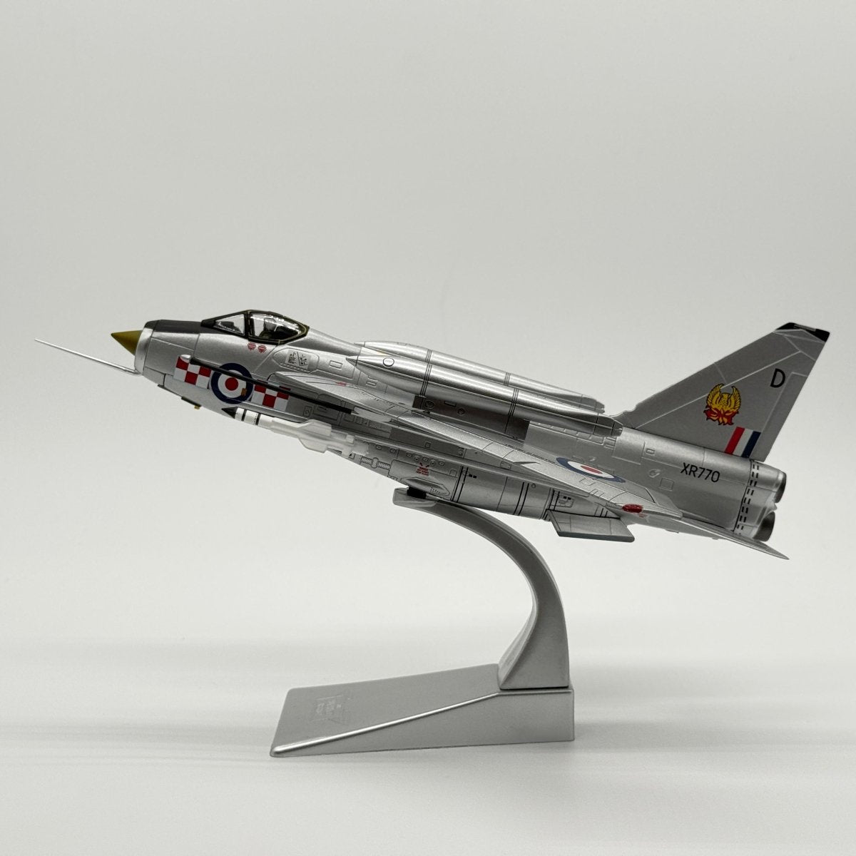 Corgi AA32315 1:72 English Electric Lightning F.Mk 6 RAF No.56 Sqn XP770 1975 - Corgi