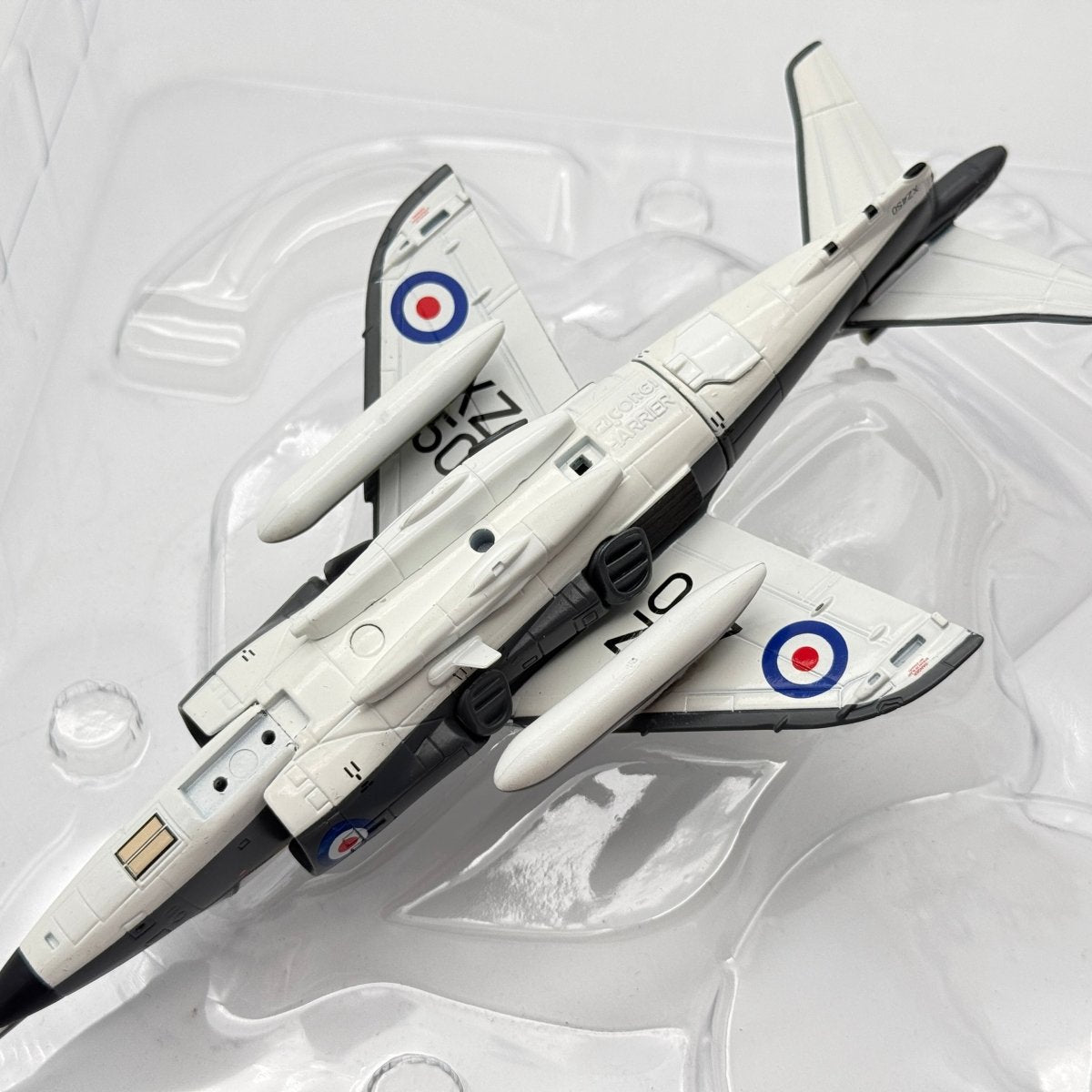 Corgi AA32402 1:72 Sea Harrier FRS.1 XZ450 800 NAS Falklands 1982 *ISSUES* - Corgi