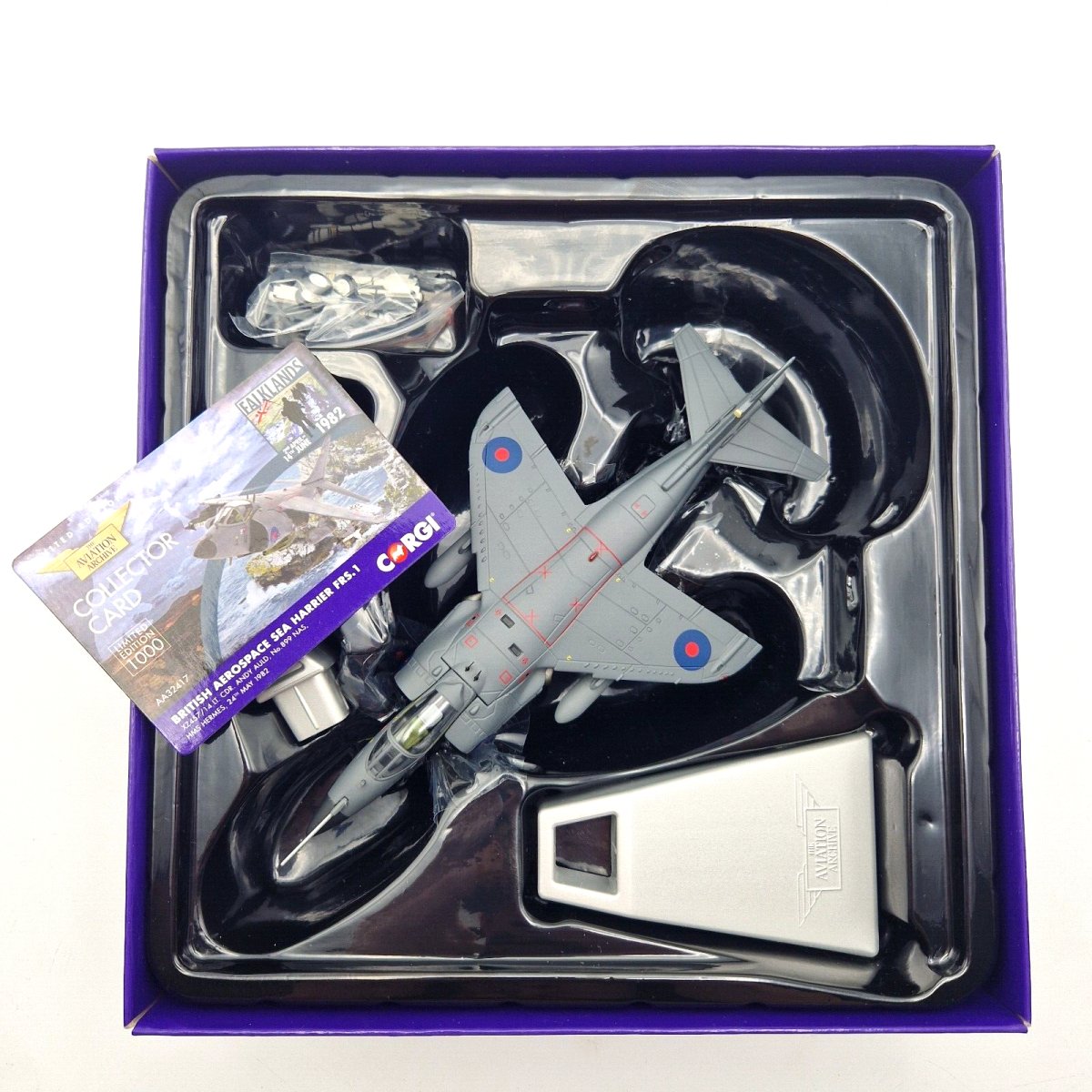 Corgi Aviation Archive 1:72 BAE Sea Harrier Frs.1 HMS Hermes L/CDR Andy Auld 1982 AA32417 - Corgi