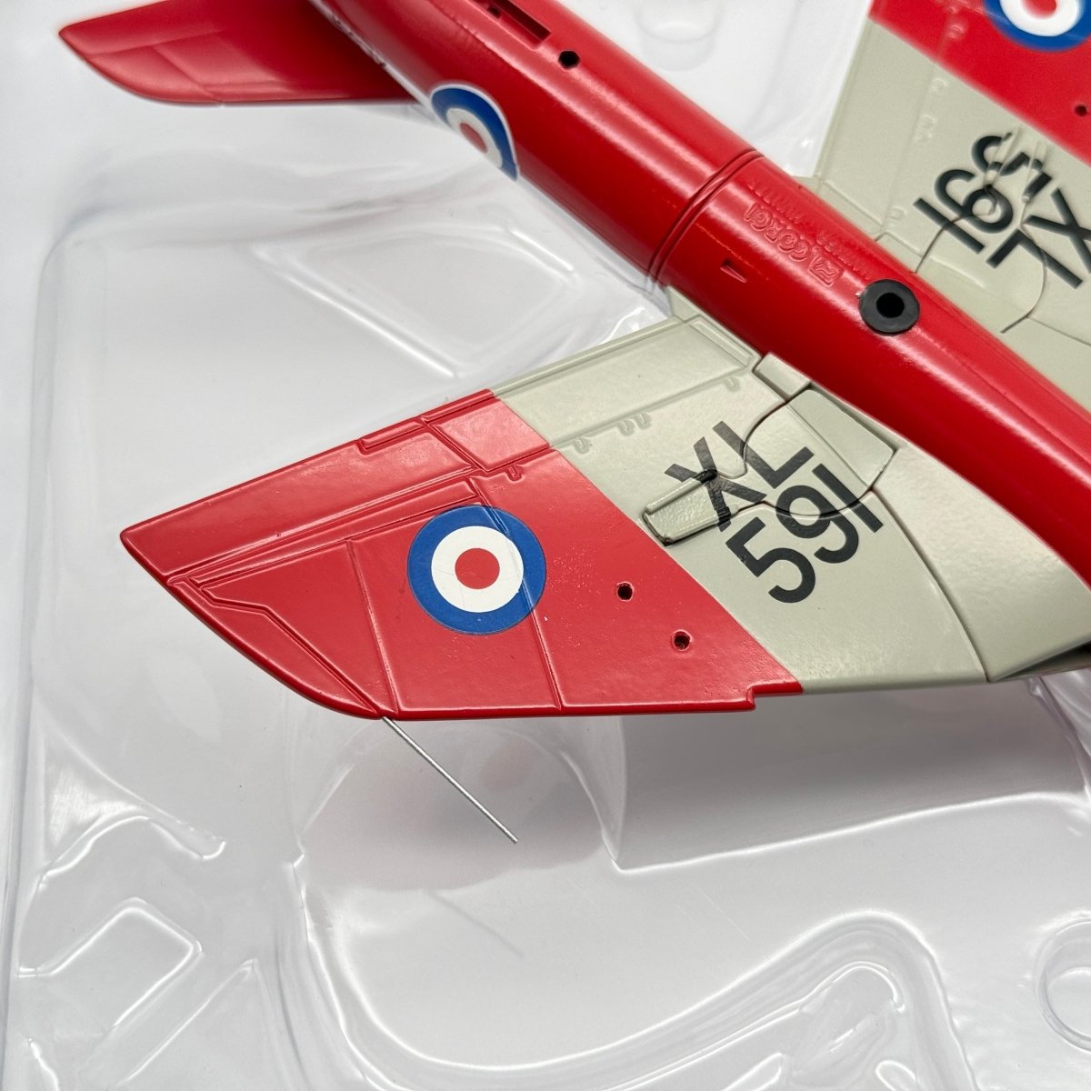 Corgi AA32715 1:72 Hawker Hunter T.Mk 7 RAF No.4 FTS XL591 Valley 1975 - Corgi