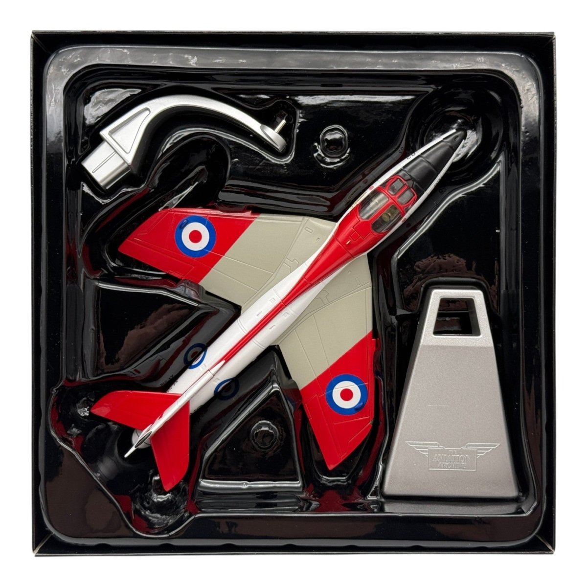 Corgi AA32715 1:72 Hawker Hunter T.Mk 7 RAF No.4 FTS XL591 Valley 1975 - Corgi