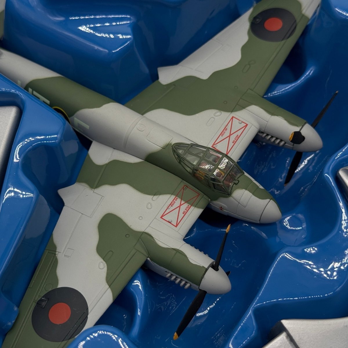 Corgi AA32811 1:72 de Havilland Mosquito T.MkIII British Aerospace RR299 - Corgi