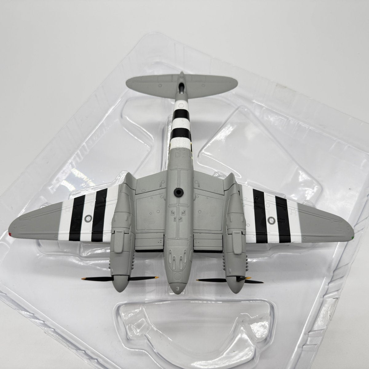 Corgi AA32811 1:72 de Havilland Mosquito T.MkIII British Aerospace RR299 - Corgi