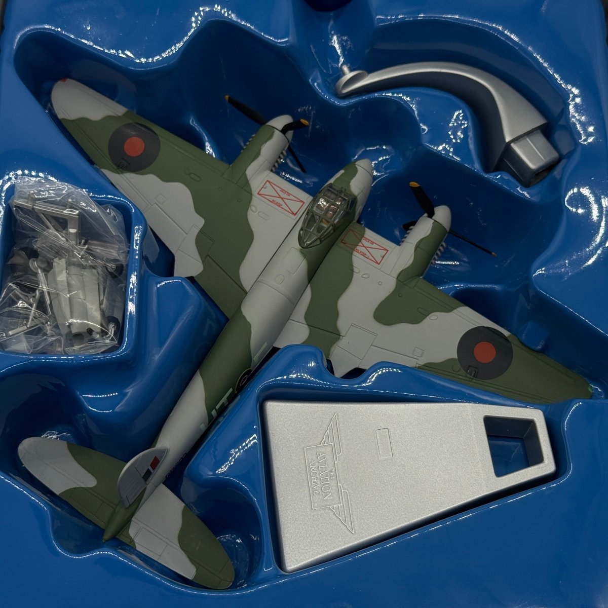 Corgi AA32811 1:72 de Havilland Mosquito T.MkIII British Aerospace RR299 - Corgi