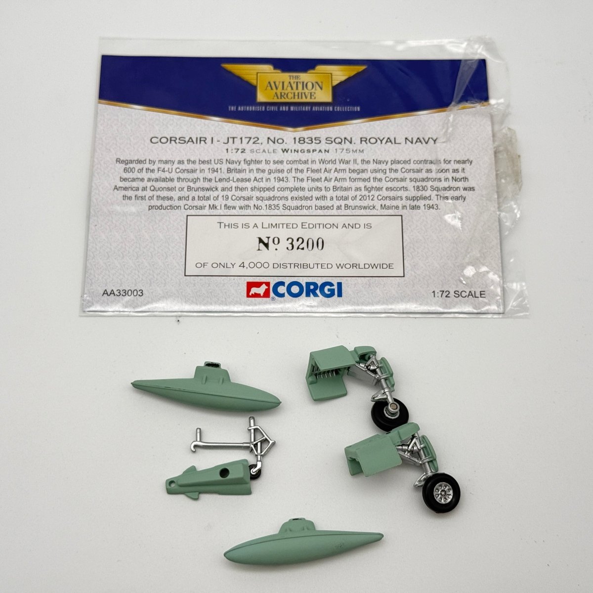 Corgi AA33003 1:72 Vought F4U Corsair RNFAA No.1835 NAS Brunswick 1943 - Corgi