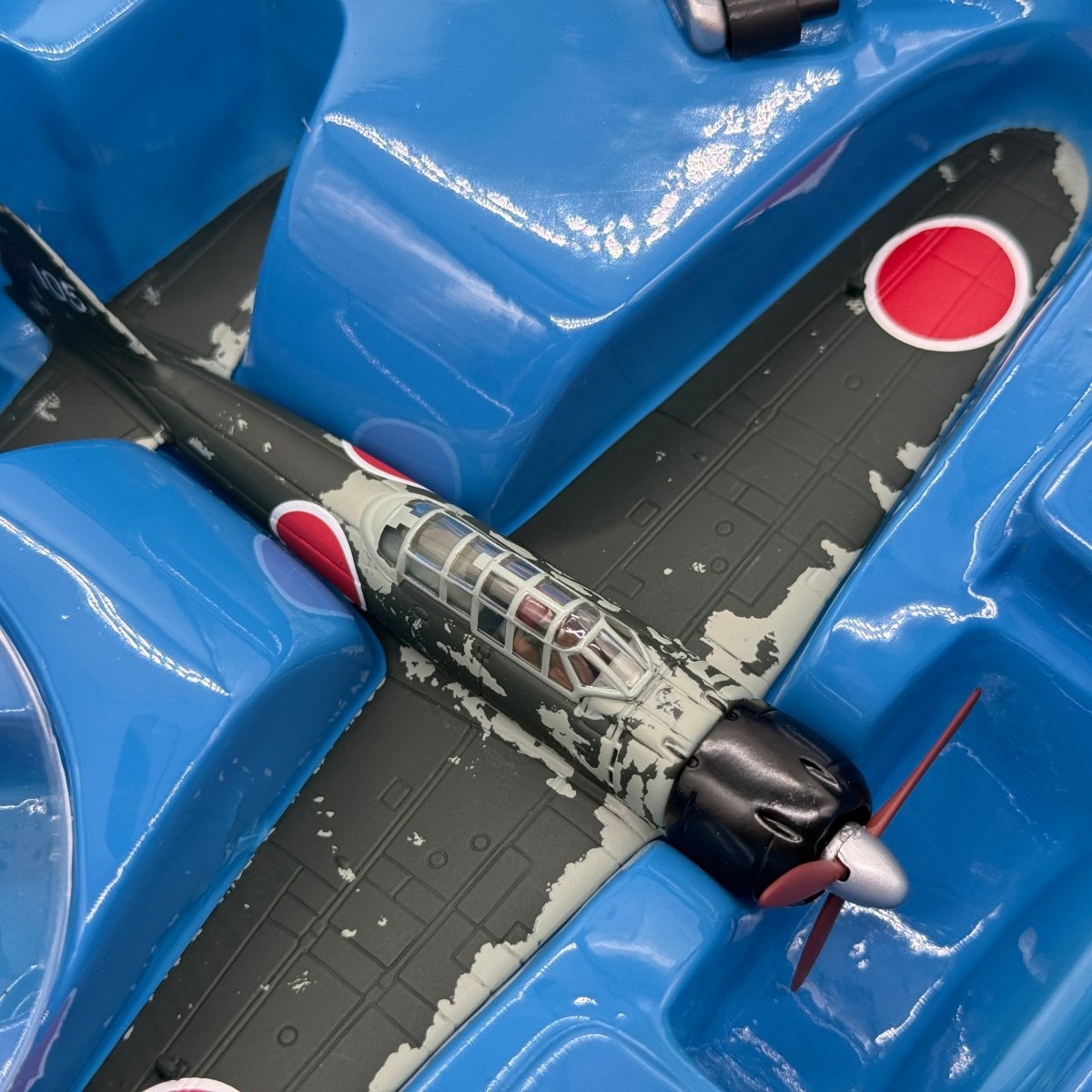 Corgi AA33102 1:72 Mitsubishi A6M3 Zero-Sen IJNAS 251st Kokutai UI-105 Hiroyoshi Nishizawa - Corgi